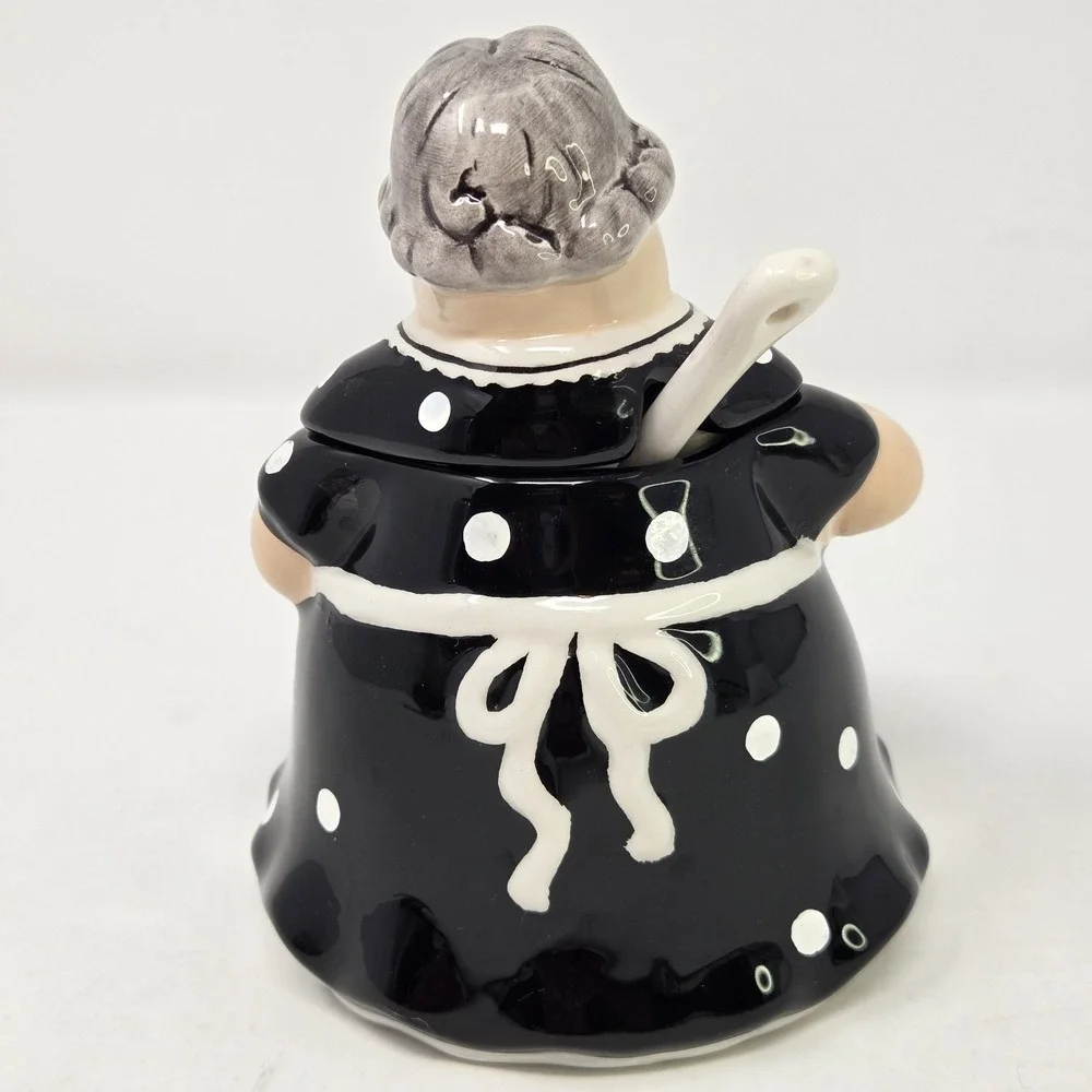 Mud Pie charming ceramic